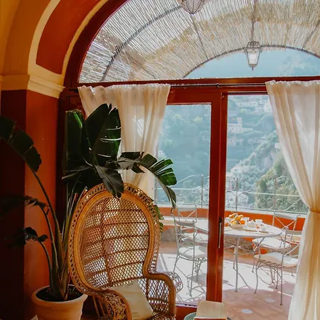 Casa Giulia - Sophisticated With View 펜션