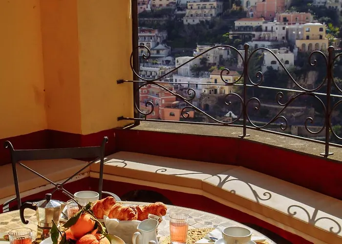 Casa Giulia - Sophisticated With View 度假居